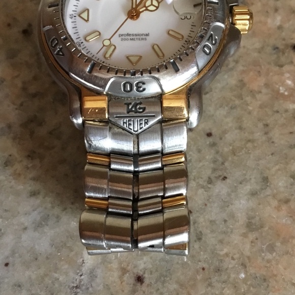 Authentic Tag Heuer WH1251-K1 Stainless Steel 18K Gold Two Tone Unisex Watch - Picture 2 of 12